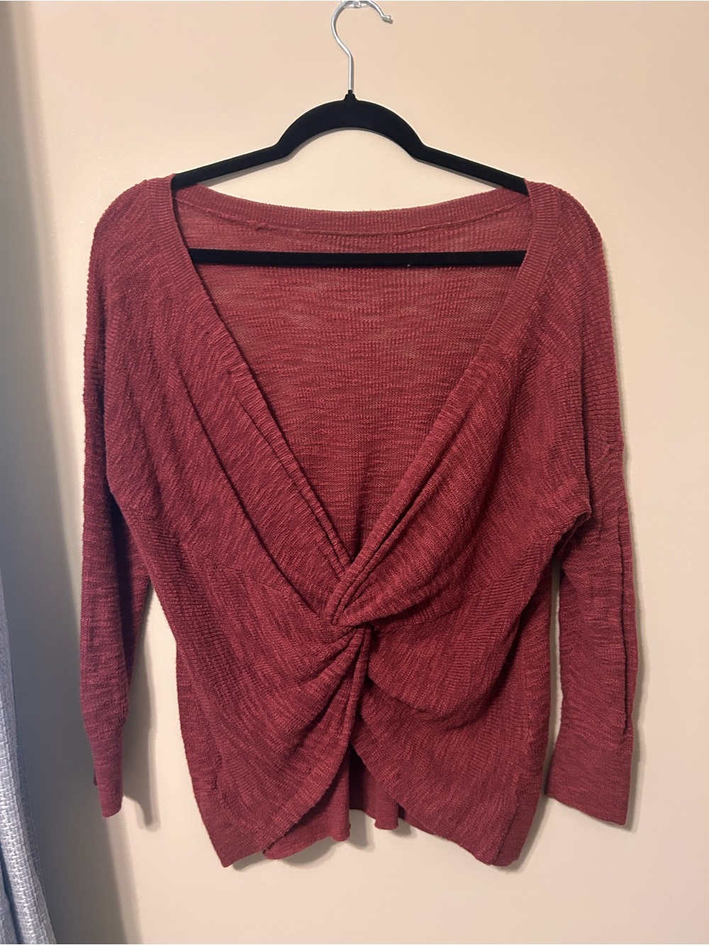 Knot Open Back Sweater - Maroon